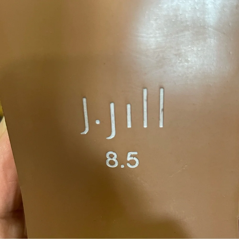 J. Jill Slip-On Crossover Strap and Block Heel Sandals - Picture 7 of 8